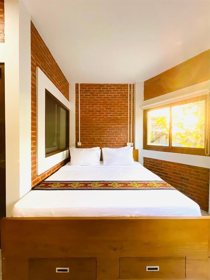 Puu Pau Hotel & Coffee Shop Labuan Bajo Bagian luar foto