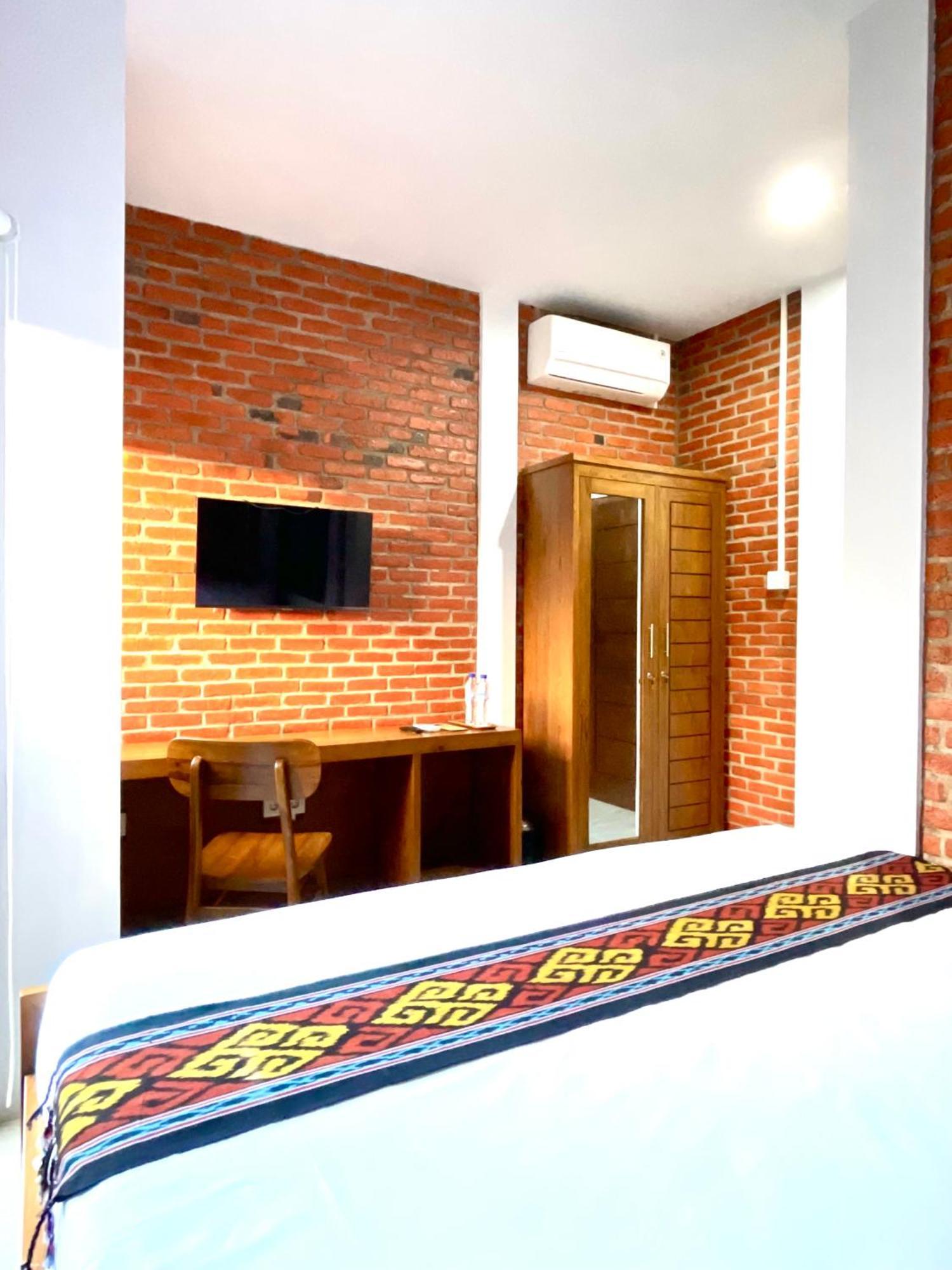 Puu Pau Hotel & Coffee Shop Labuan Bajo Bagian luar foto